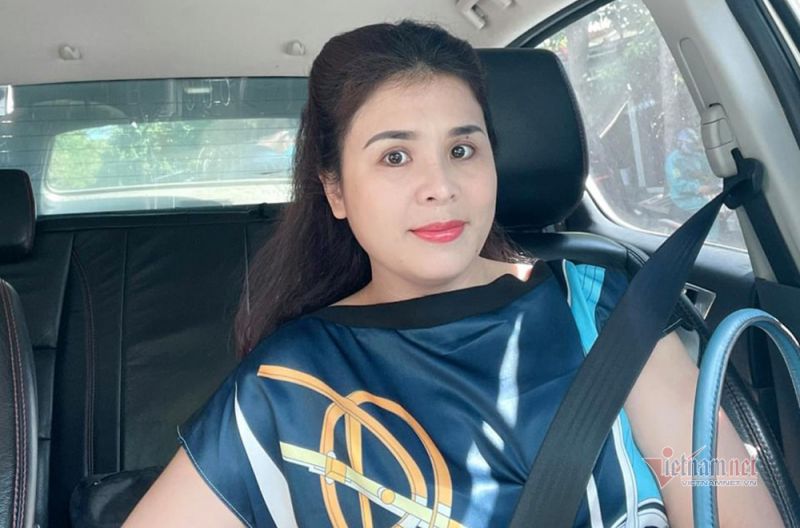 Mỗi người đi xe máy về quê vui lòng nhận một phong bì 500 K"