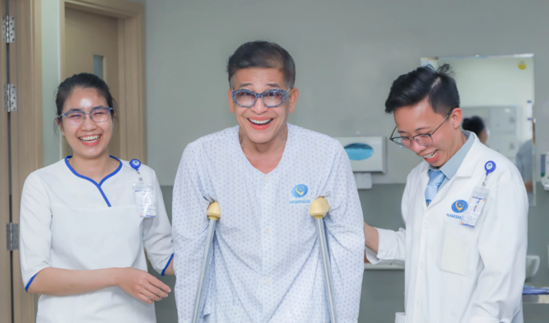 MC Thanh Bạch gãy xương sau cú ngã xuống mương sâu 3 mét